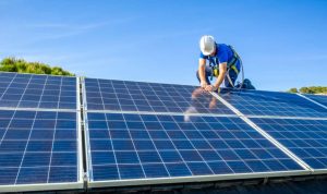 Installation et mise en production des panneaux solaires photovoltaïques à Ceyreste